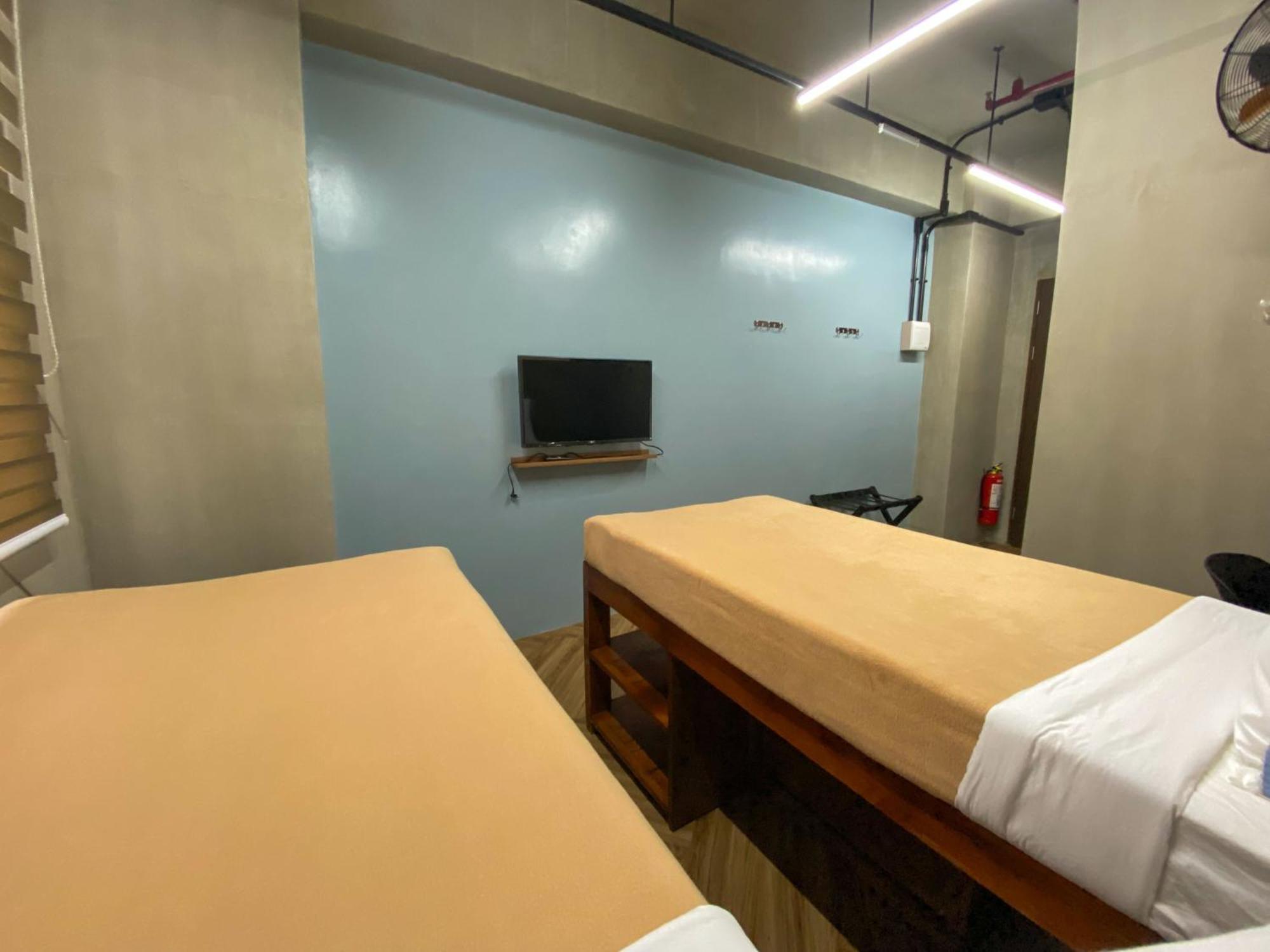 217 Bonifacio Residences باغيو الغرفة الصورة