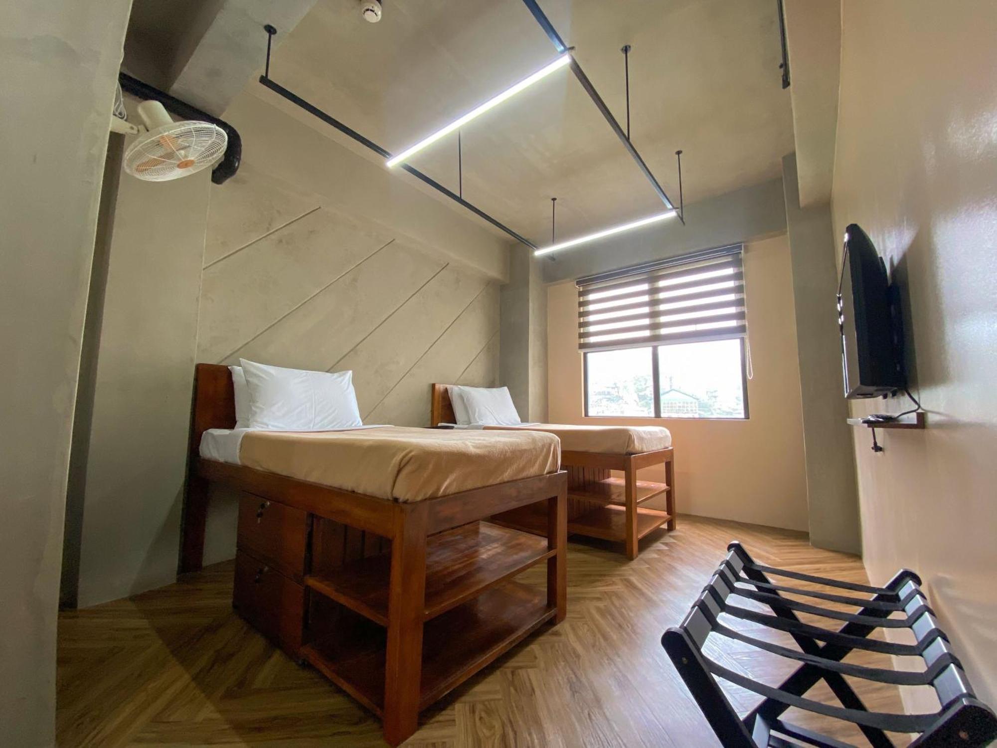 217 Bonifacio Residences باغيو الغرفة الصورة